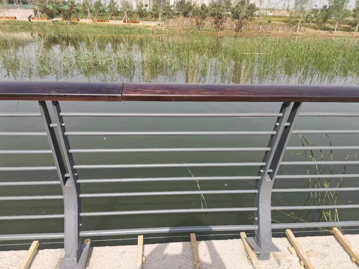 威海市桥梁防撞护栏桥梁护栏 - 排名